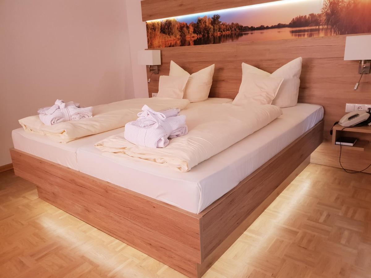Hotel Weisser Hof Маленте Экстерьер фото